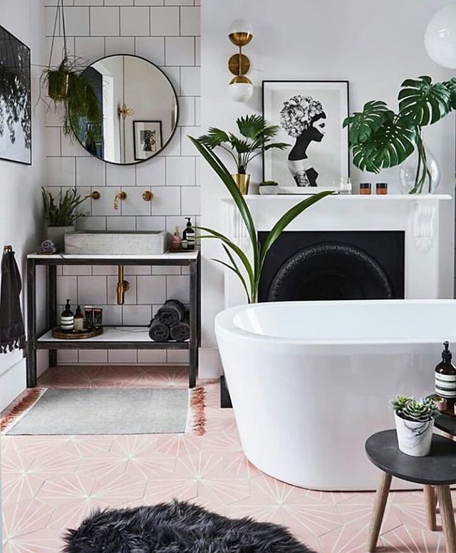 L’équipe The Cool adore cette salle de bain ! .
📷 : @thenordroom 
#thecoolrepublic #madecoamoi #salledebain #bohemechic #decoration #interieur #inspiration ift.tt/2Jyhv7z