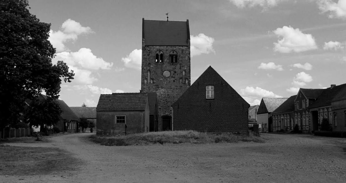 White Ribbon - Depicts life in a German community before the World War 1. The community witnesses some unexplained crime eventhough it's a deeply religious and politically controlled community. Micheal Heneke won a Palm D'or for this. Definitely a film makers film.