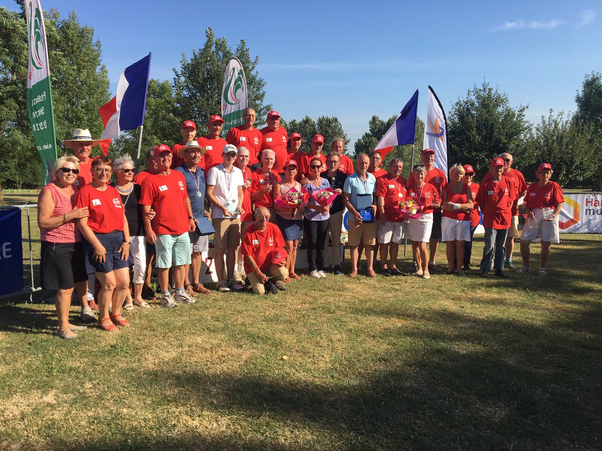 clangouet2017's tweet photo. En #PaysdeCraon a @quelainestgault 200 participants au Championnat de France de #SwinGolf Une équipe de bénévoles au top! Un sport à (re)découvrir sur un site de qualité @lamayenne @paysdelaloire @CreditMutuel @hmutuelle https://t.co/iICvRpEFh1