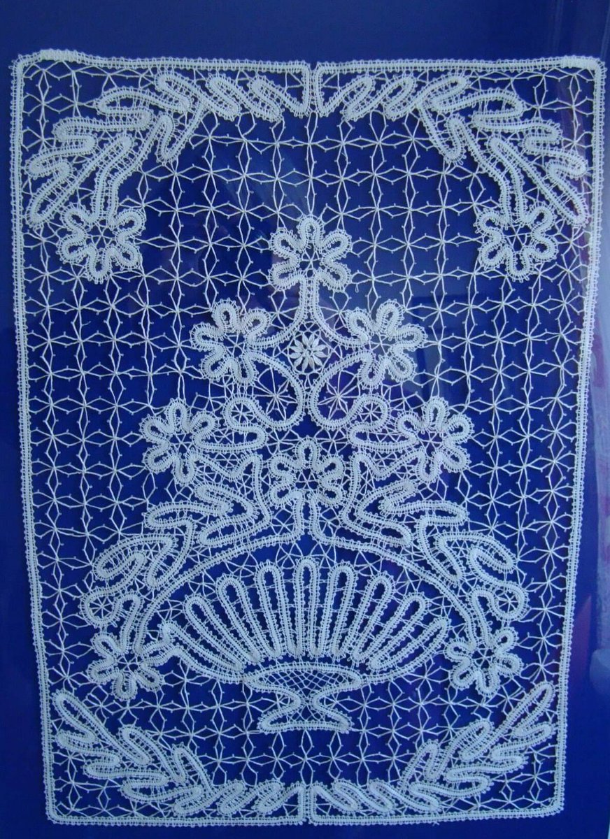 Bobbin Lace tweet media