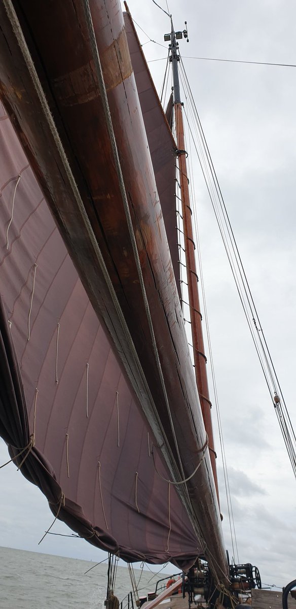 EpkodeVries's tweet image. Intensieve en mooie zeilweekend op de Waddenzee met de Ringen. willemjacob.nl/klanten/ringen… #klipper #willemjacob #lauwersoog #ameland