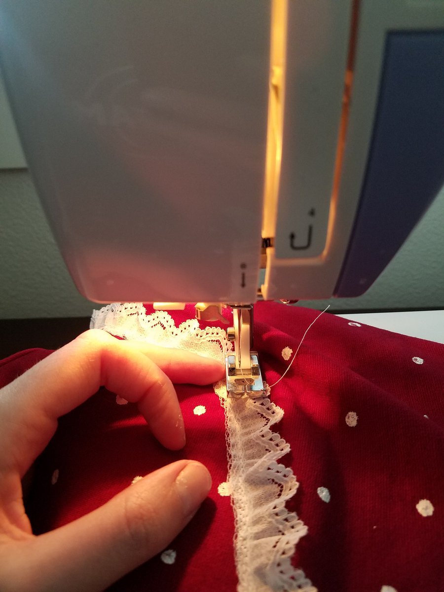 SamanthaJo28's tweet photo. Will the bobbin run out of thread before I'm done sewing?! The suspense! #SDCCPrep
(Sewing is a really good skill to have and I'm glad I had my mom teach me.) https://t.co/y6cU2BnOhr
