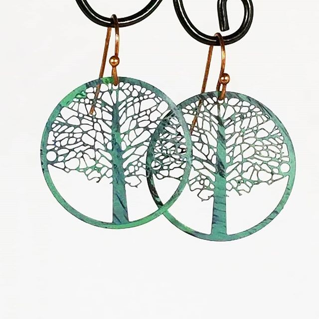 LeilaBox_'s tweet photo. #treeoflife earrings - summer perfect. In your #LeilaBox
#summertime #jewelry #subscriptionbox #jewelryonloan #necklaces #earrings #bracelets #ootd #unboxing #loveit #fun #beach #weekend #holiday #4thofjuly #subscriptionboxaddict #styleblogger #fashion #… https://t.co/oDVU6H6q81 https://t.co/ZiGCD9lIrY