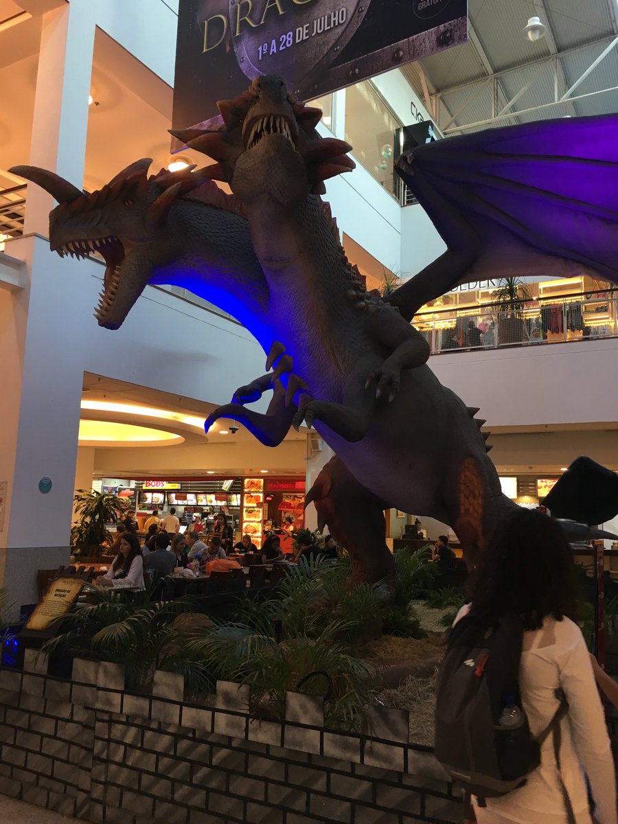 DesacatoQ's tweet photo. super legal a exposição dos dinossauros no paty https://t.co/CxLRFyesId