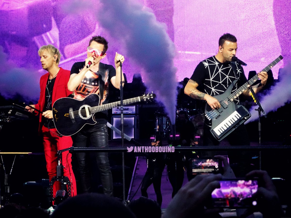 Anthoobouino's tweet photo. #MUSE #MuseParis #stadedefrance @StadeFrance @museband https://t.co/EPJjad93T9