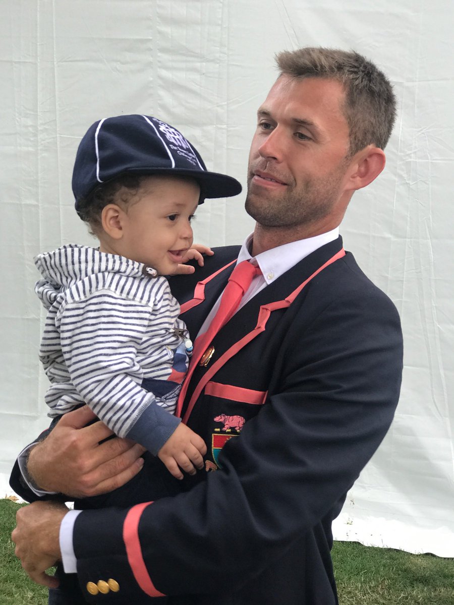 thebestboever24's tweet photo. Thanks everyone for your lovely messages, and Frankfurter RC for the race. It never gets less special winning at @HenleyRegatta for @Leander_Club, but it’s nice having more family to celebrate it with! (Not mine! My lovely nephew Jacob) https://t.co/lrRX2xO6FF