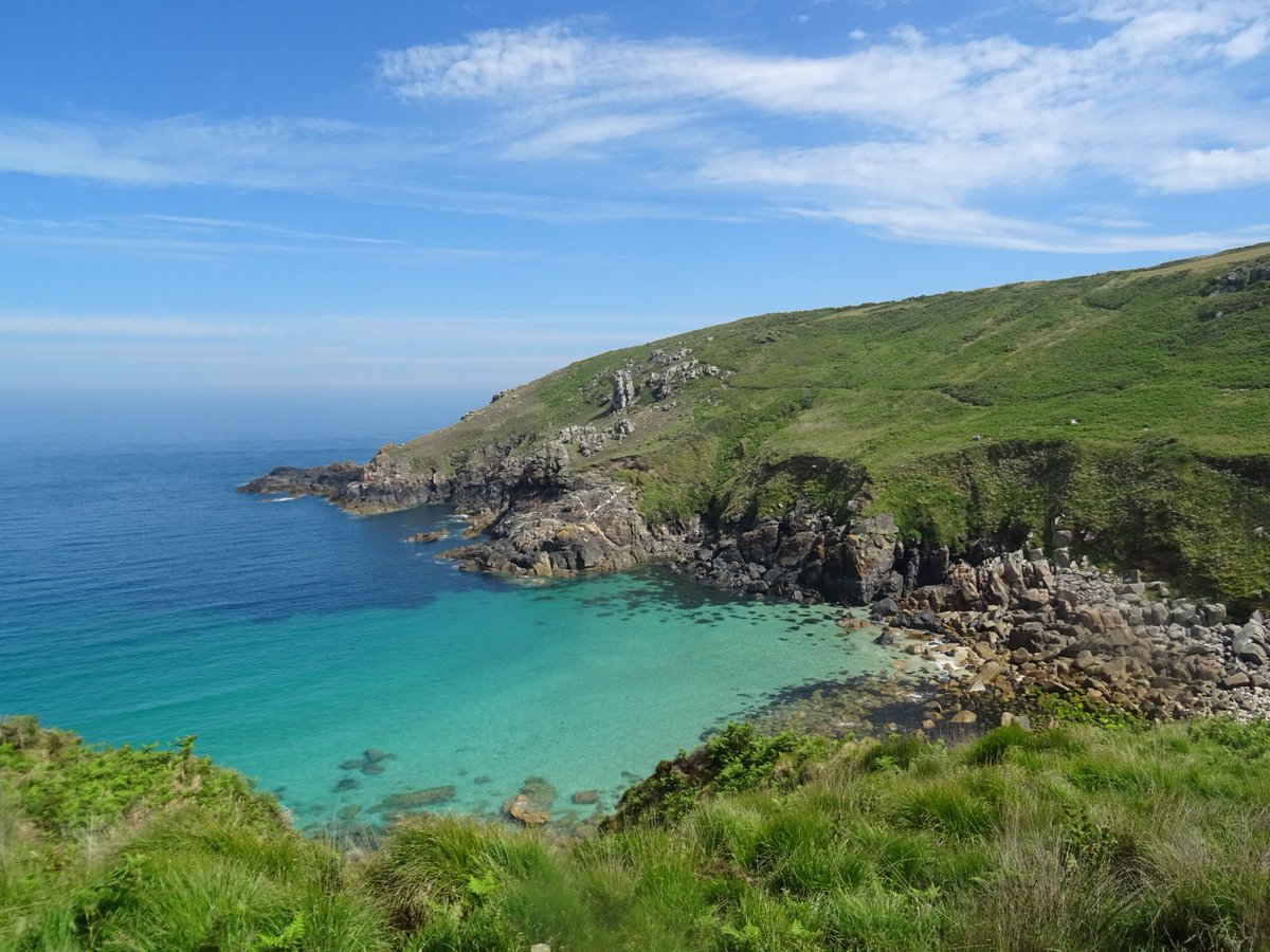 BevHunt72's tweet photo. So yesterday after 5 3/4 hours I reached my #Walk29 of 50 for #OneMedicine @HumanimalTrust goal - 12.3 km and 18,000 steps - #Zennor to #Pendeen #Cornwall - it was an up & downy, hot & sunny, turquoise sea the whole way sort of stroll...๐๐๐#ThePhotoHour https://t.co/dxBulGmP08 https://t.co/cZ9FxVSYzt
