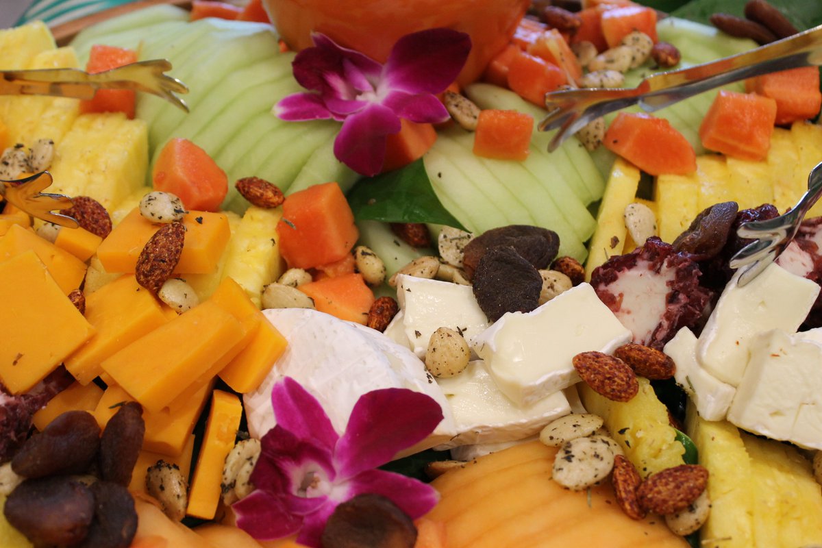 thebetter_half's tweet photo. Check out the link in our bio to see all of our appetizer options for catered events! https://t.co/UTdmZvQtGf