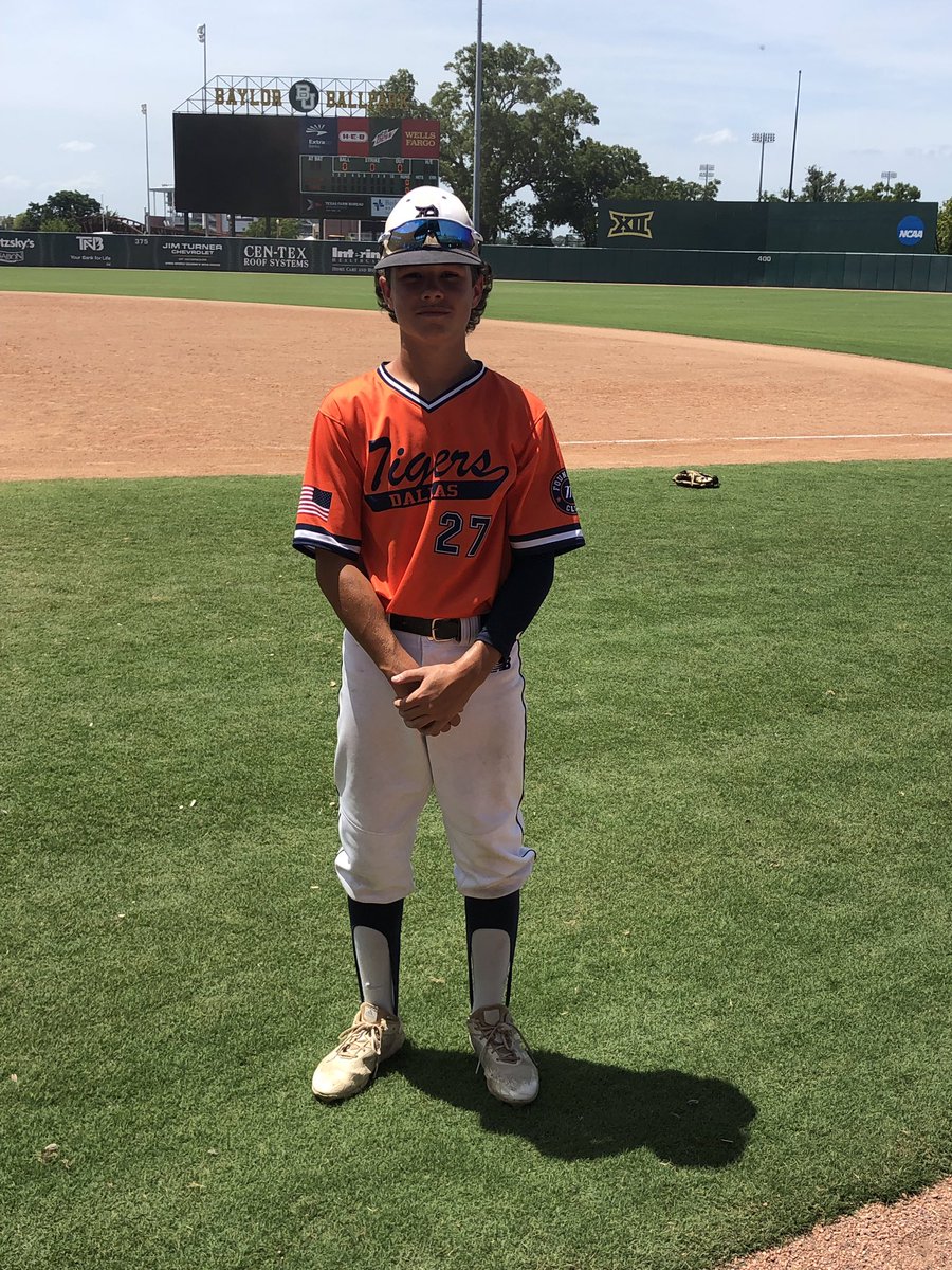 FiveTool's tweet photo. .@FiveToolTexas F: @DTigerBaseball Cienega 15U 4, Marucci Elite Texas 2022 Adams 3
PoG: @tysudd5 2-3, R
Notable: @quintonb23 GW sacrifice fly https://t.co/NCn6qOE7iL