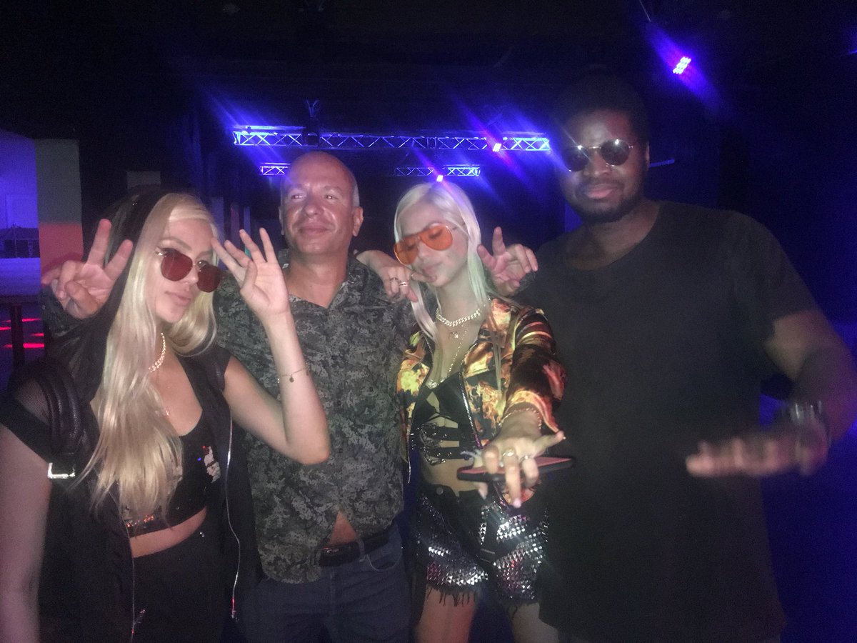 iamikenn's tweet photo. Last night was 🔥 @Letwinsofficial 
•
#ikenn #letwins #dj #djanes #producer #studio #hits #dance #edm #housemusic #technomusic #electronic

https://t.co/pxqeobtYnS https://t.co/CwFLQmQxUR