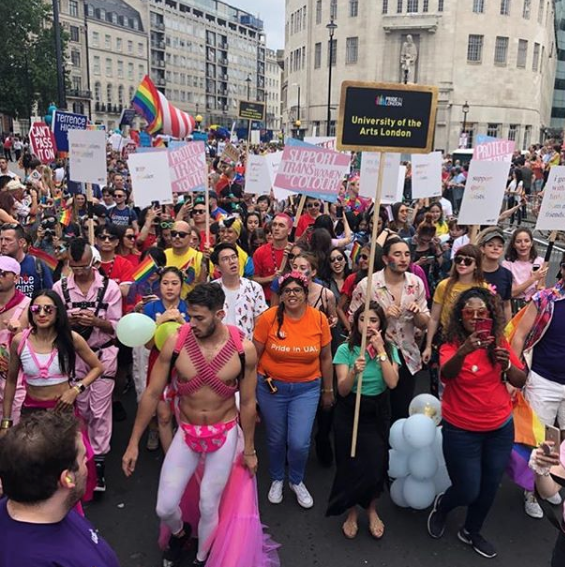 RonitZilkha's tweet photo. Great weekend dancing away at the parade with 
@UAL 
 on our float at London Pride. 
💚❤️💙💜💛
#loveislove  🌈 #LondonPride #LGBT  #ualpride #pride #pride2019🏳️‍🌈 
@LCCLondon @LCFLondon https://t.co/QoCK3YhBrd