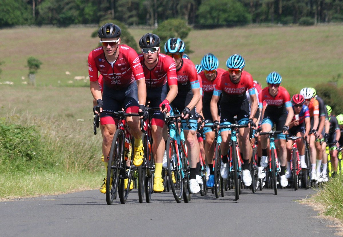 BJ13Fur's tweet photo. More photos from todays Beaumont Trophy. https://t.co/T2TRXKFBSm