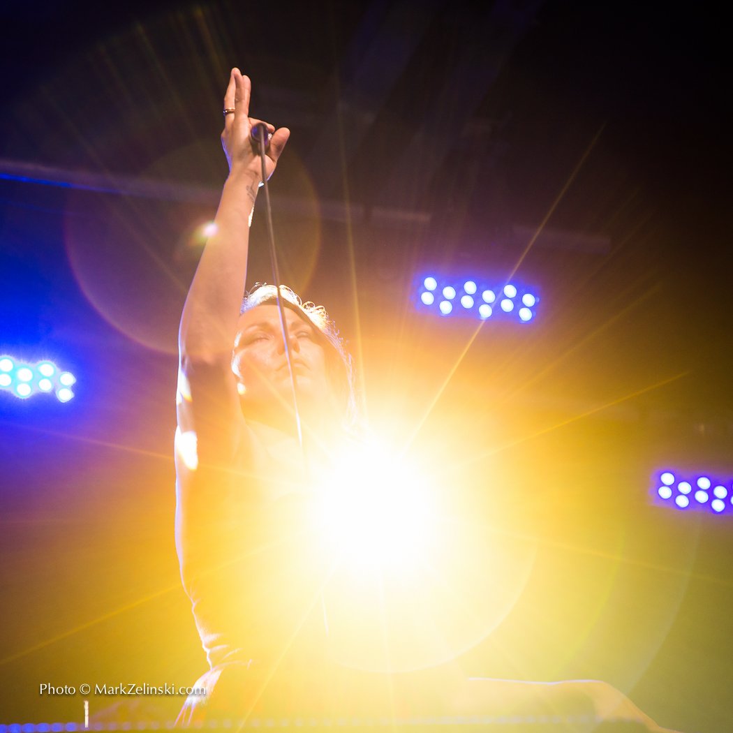 MarkZelinski's tweet photo. #Indigenous Month Fotogallery by #MarkZelinski
https://t.co/U8HipFZ5Q2 
@tagaq #TanyaTagaq @ #Niagara Stage &amp; @NiagaraParks #Literary Series #SplitTooth @ #QueenstonChapel @LauraSecord1813 Homestead @SixShooterR @jessezubot @theChristineD @PenguinRandomCA https://t.co/1yTcFfI57H