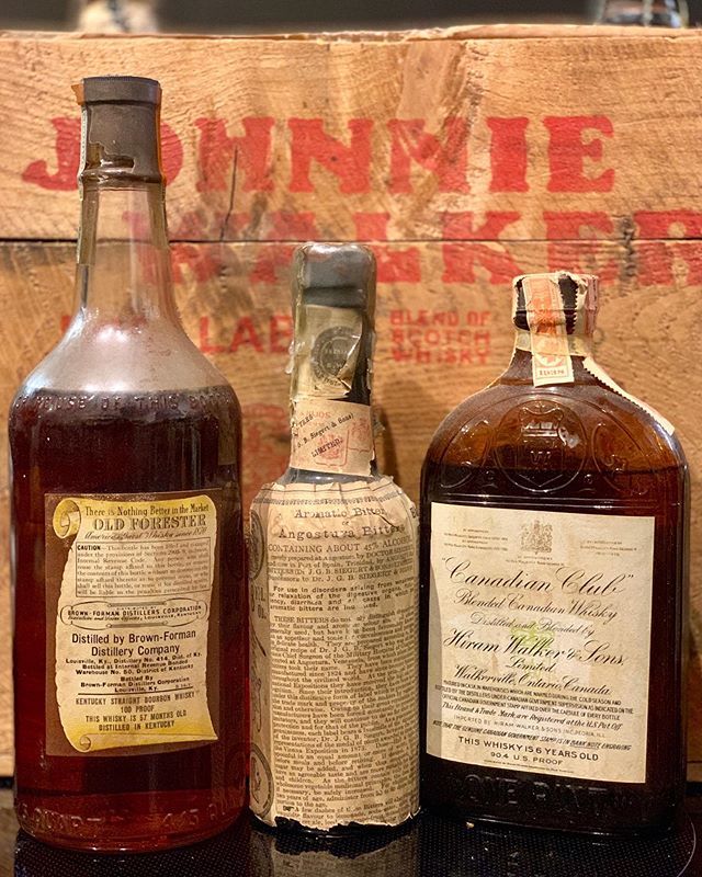CocktailMD's tweet photo. Feels safe to say that there are some insane Old Fashioned cocktails in the future.
1946 Old Forrester BIB
1938 Canadian Club
1940s Angostura Bitters
(Oh, and these bottles were previously owned by Howard Hughes, as if they needed more history.)
#OldFash… https://t.co/YY7SeAOM3y https://t.co/tPyIwc3bXk