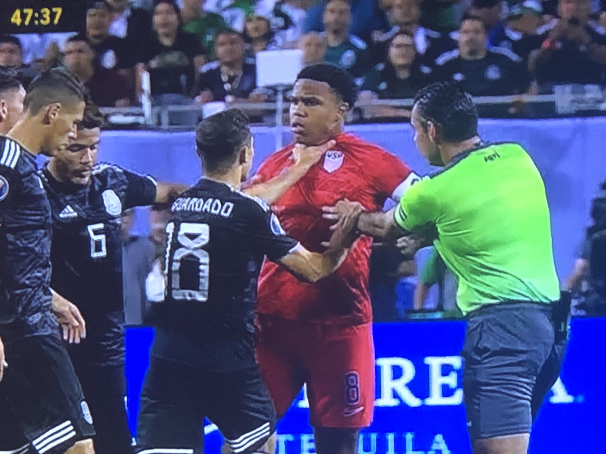 D-62VlRUwAEKU1U.jpg:large