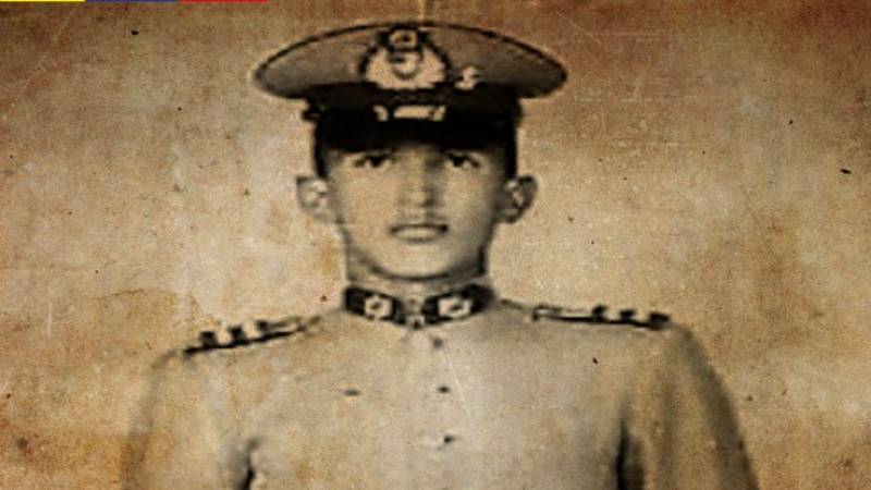 ConElMazoDando's tweet photo. Maduro recordó que hace 44 años Hugo Chávez entró a la Academia Militar https://t.co/DfKtyOJeiQ  #LealesSiempreTraidoresNunca https://t.co/LGZI5ko8vJ
