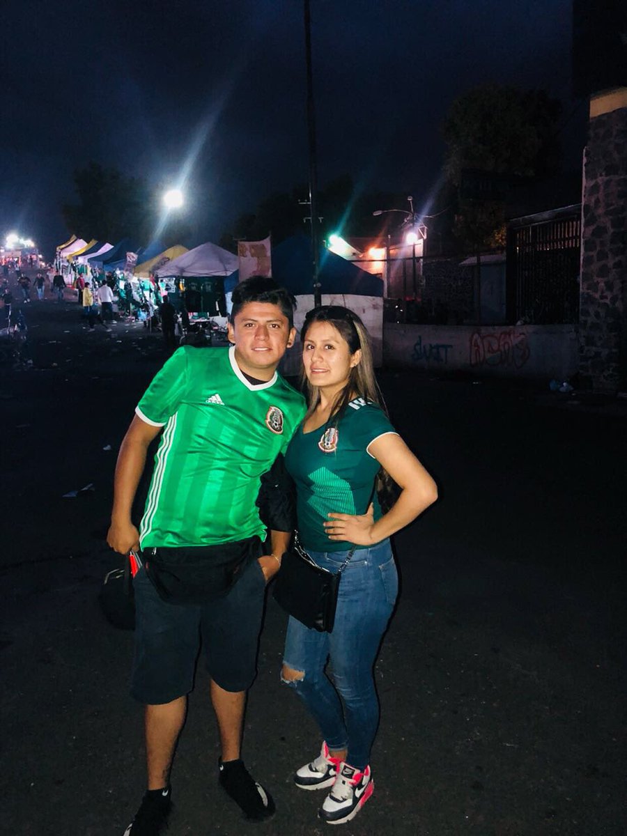 #todossomosbrothers #aztecadeportes <a href="/AztecaDeportes/">TV Azteca Deportes</a> <a href="/Azteca7Movies/">Azteca 7 Movies</a>  VAMOS MEXICO