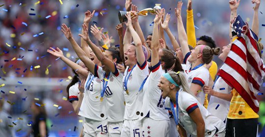 thehill's tweet photo. Serena Williams and Billie Jean King hail US women's soccer team, call for equal pay https://t.co/1v8h3ZnS8S https://t.co/THNudC5JOF
