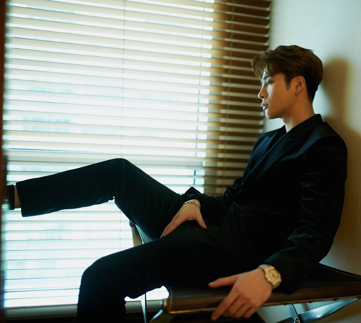 sofuckinggreedy's tweet image. He loves this pose