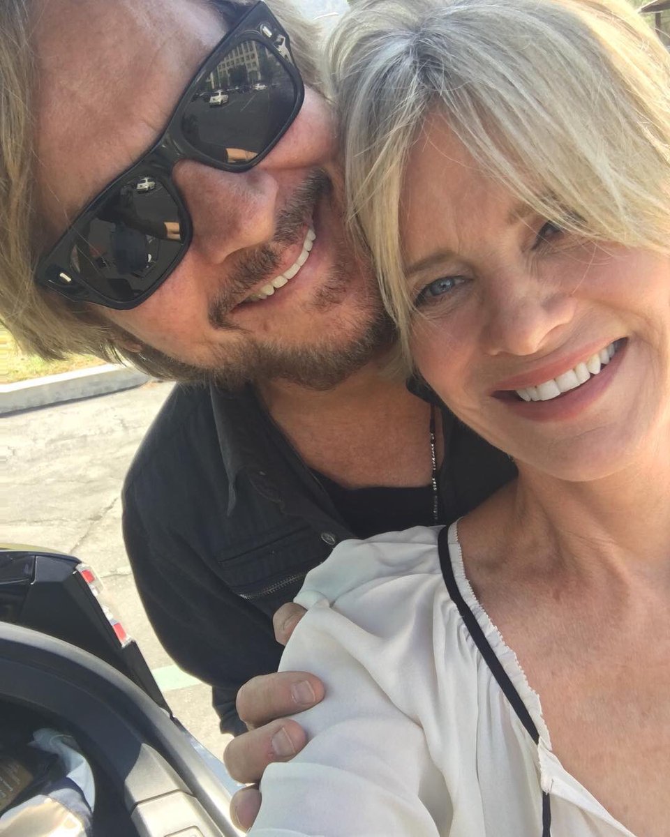 nicholsevansfan's tweet image. They are so beautiful 😍 #days #PatchIsBack