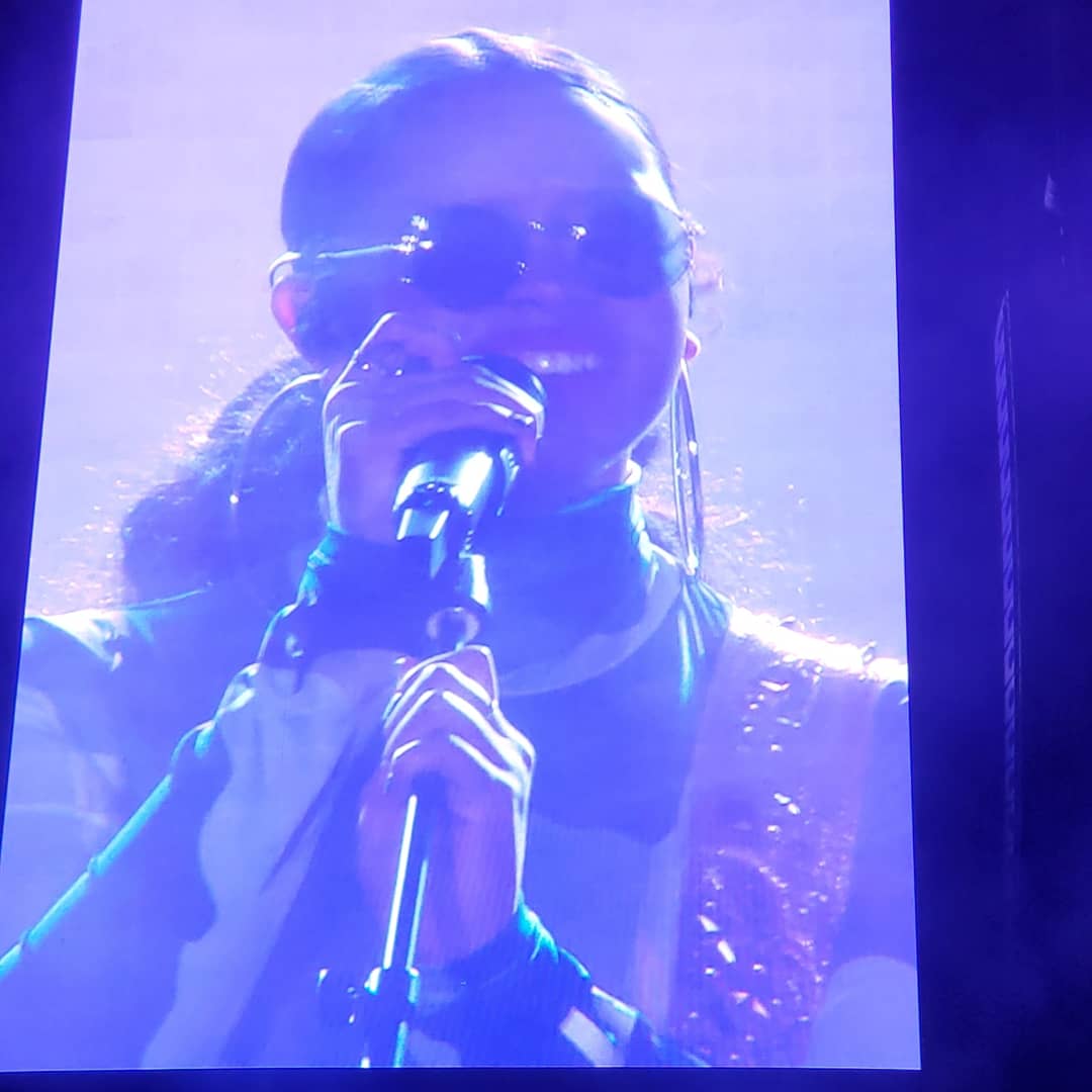 tyestes's tweet photo. #EssenceFest #H.E.R https://t.co/JvgtAc6WXN