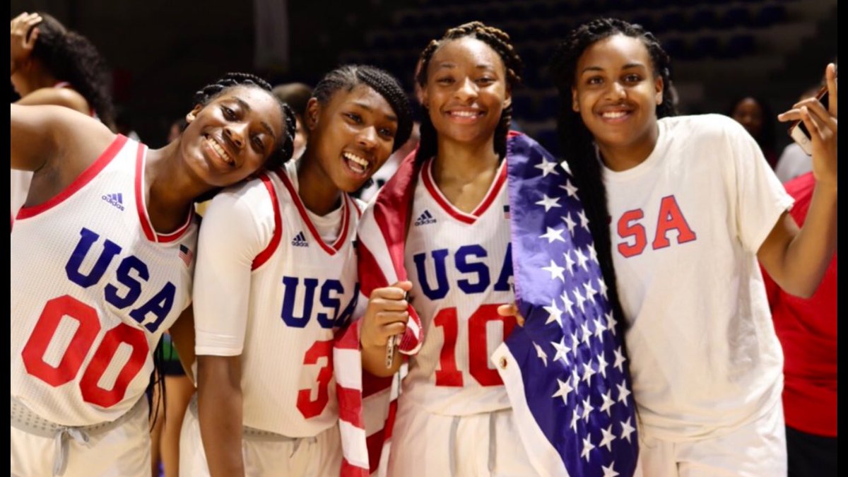 LADYWOLVES tweet media