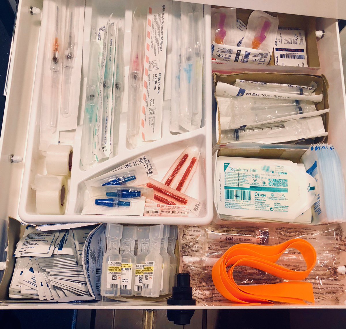 OFiliy's tweet image. OCD or CRM 🤔🚑 #TeamSundayNightShift