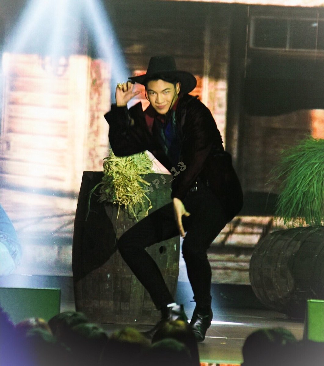 wcpetjr's tweet photo. Ang aga hehehe @Espanto2001 
#ASAPNatinTo https://t.co/CP3tROKtzb