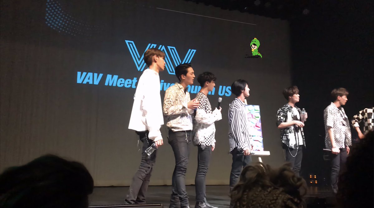 ziusaur's tweet photo. 180819
VAV in Atlanta
Do not crop or remove watermark
_______________________
#λΈμ΄μμ΄λΈμ΄
#vav #vavkpop #kpop #kpopgroup #kpopvav #ateam #kpopboys #lou #ziu #baron #ace #ayno #jacob #stvan #ziusaur @vav_official @twt_VAV https://t.co/HbYThrxzU5