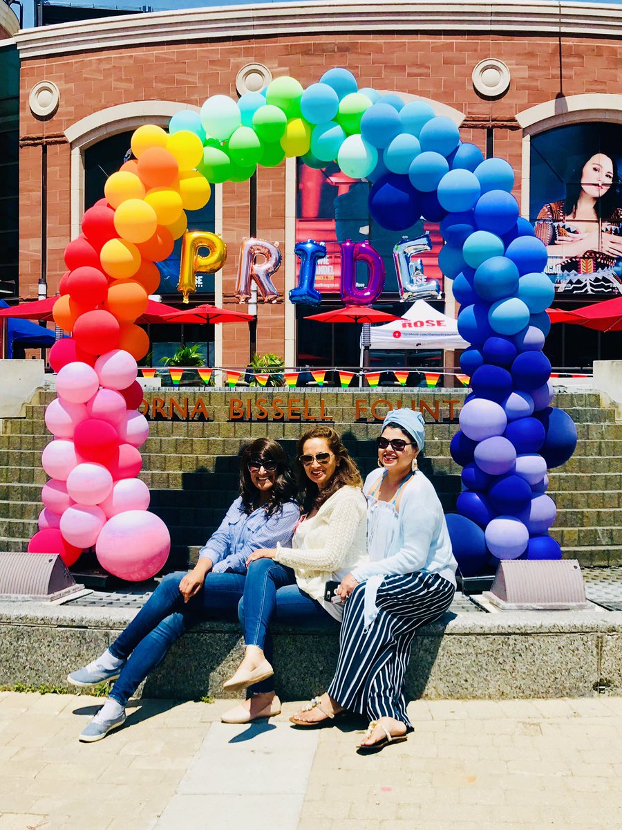 ThJasonPizzino's tweet photo. Take the #Zum #Brampton but first enjoy a refreshing popsicle on us at @CityBrampton #PrideInTheSquare . #DiversityandInclusion #LoveIsLoveIsLove https://t.co/ndvIA6r6Z5