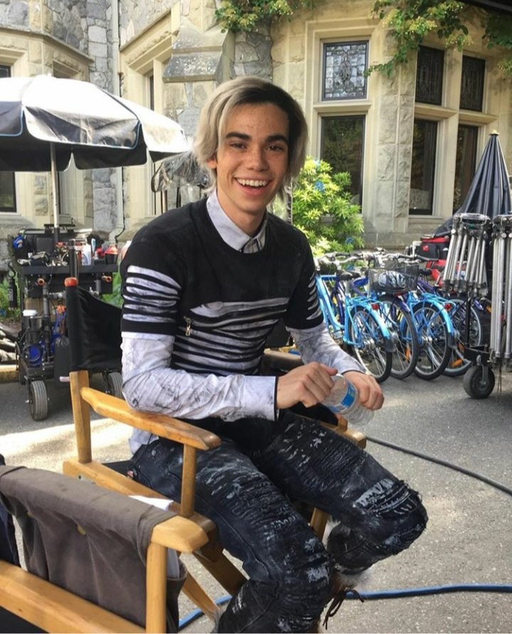 BoyceSpain's tweet photo. [7 July   ] Cameron for me was more than a talented actor, he was a noble person, full of good intentions always inviting his fans to approach him without fear if they saw him on the street, always with a smile on his face. https://t.co/YfzZScYuGO