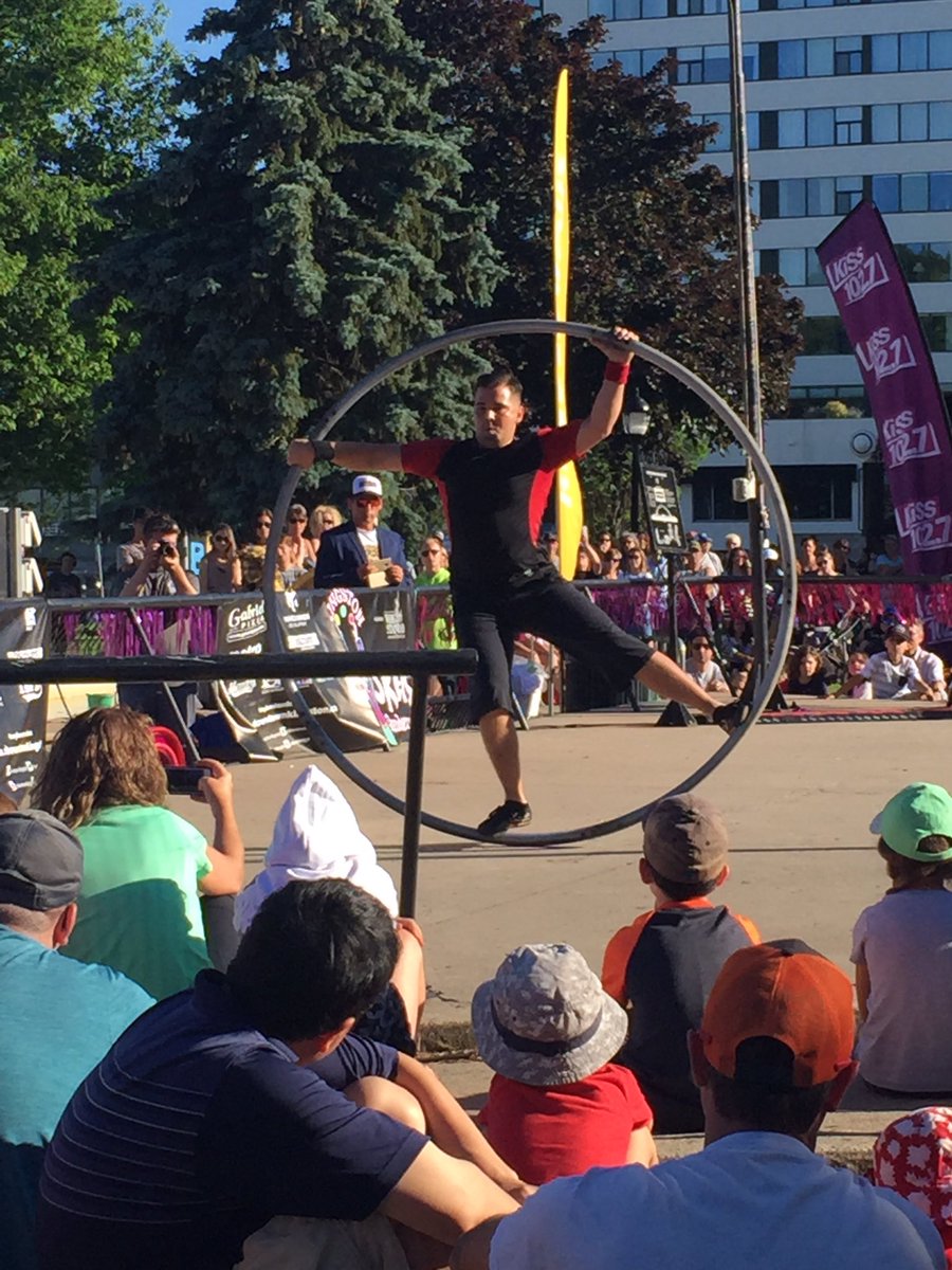 DoreyBennett's tweet photo. Another great day at Buskers. Great weather and performers. See everyone next year. https://t.co/FhZSybfyCC