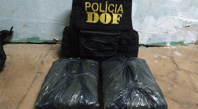 ddiarionews's tweet image. #Passageira de ônibus que levaria droga para o Paraná foi presa pelo #DOF na região de #PontaPorã diario.news/policia/2019/0…