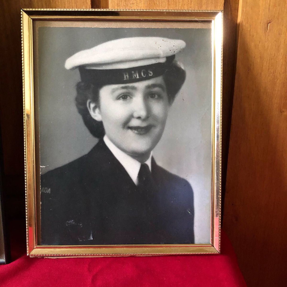 HMCS_NCSM_YORK's tweet photo. In loving memory of HMCS Yorker WREN June Redford, a sailor who was in the first draft of cooks from HMCS York on May 8, 1944. 
“I was helping to cook for two thousand naval personnel, and then I was taken upstairs to cook for the officers. I was not even nineteen by this time." https://t.co/qCz9Nl6uob
