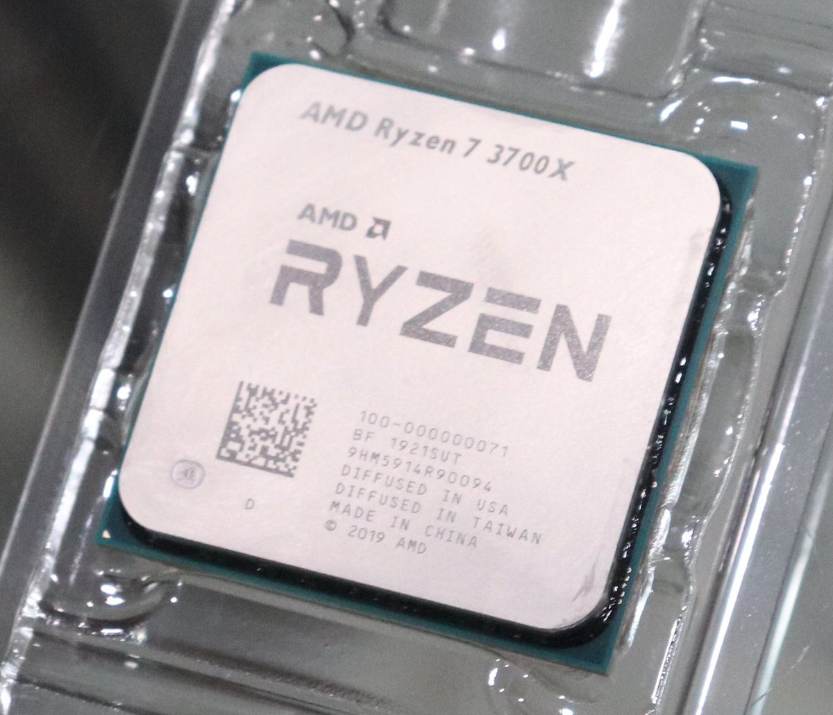 Райзен какой сокет. Процессор AMD Ryzen 7 3700x. Процессор AMD Ryzen 7 3700x am4 OEM. AMD Ryzen 7 3700x 8-Core Processor. Процессор AMD Ryzen 9 3900 am4.