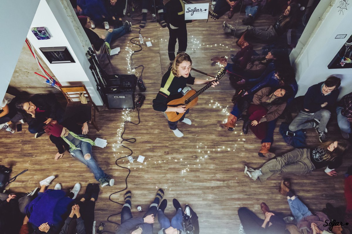 House shows, and all sorts of DIY shows, are a great way to create an alternative, personalized space to hear live music in your community. linktr.ee/Killerhousesho… #houseshow