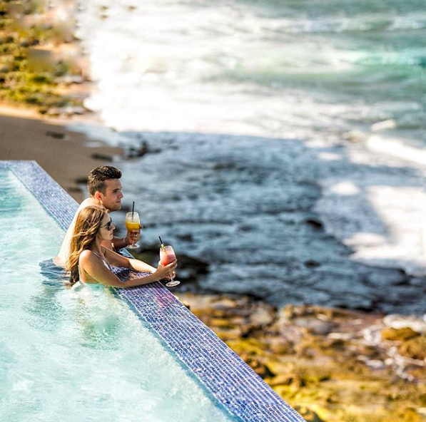 TheVanderbiltSJ's tweet photo. What more in life do you need than sun, sea, views, and sips? Tag who would you like to escape here with. Photo by: @rina.kay #VanderbiltLife #SuiteSweetSummer #Wanderlust https://t.co/4mOOg67WND