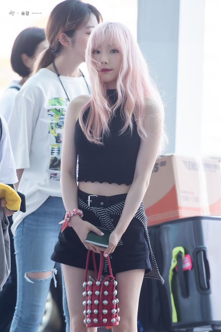 [PHOTO] 190705 Taeyeon @ Incheon Airport (heading to Hongkong) D-7-xB9U0AEi1Kk?format=jpg&name=small