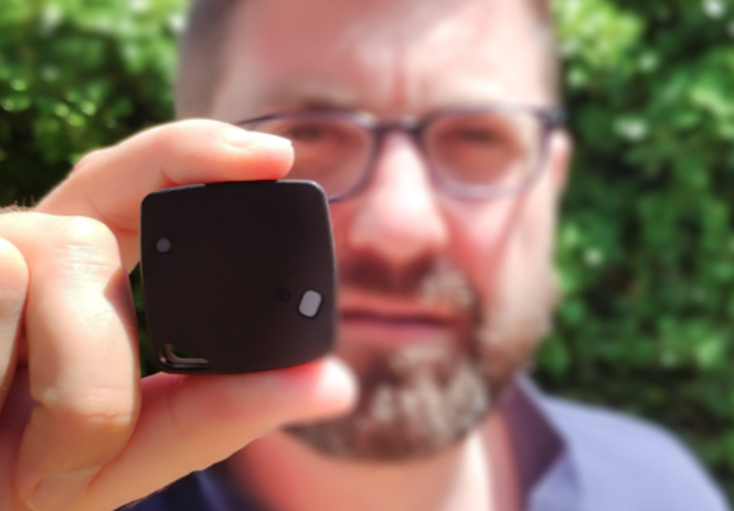 Avec <a href="/geovelofr/">Geovelo</a> en activant l'option <a href="/Crowdloc/">CROWDLOC</a> vous pouvez contribuer à retrouver des vélos volés ! On vous dit tout ici > hubs.ly/H0jFRsJ0 #velotaf #velovol #voldevelo