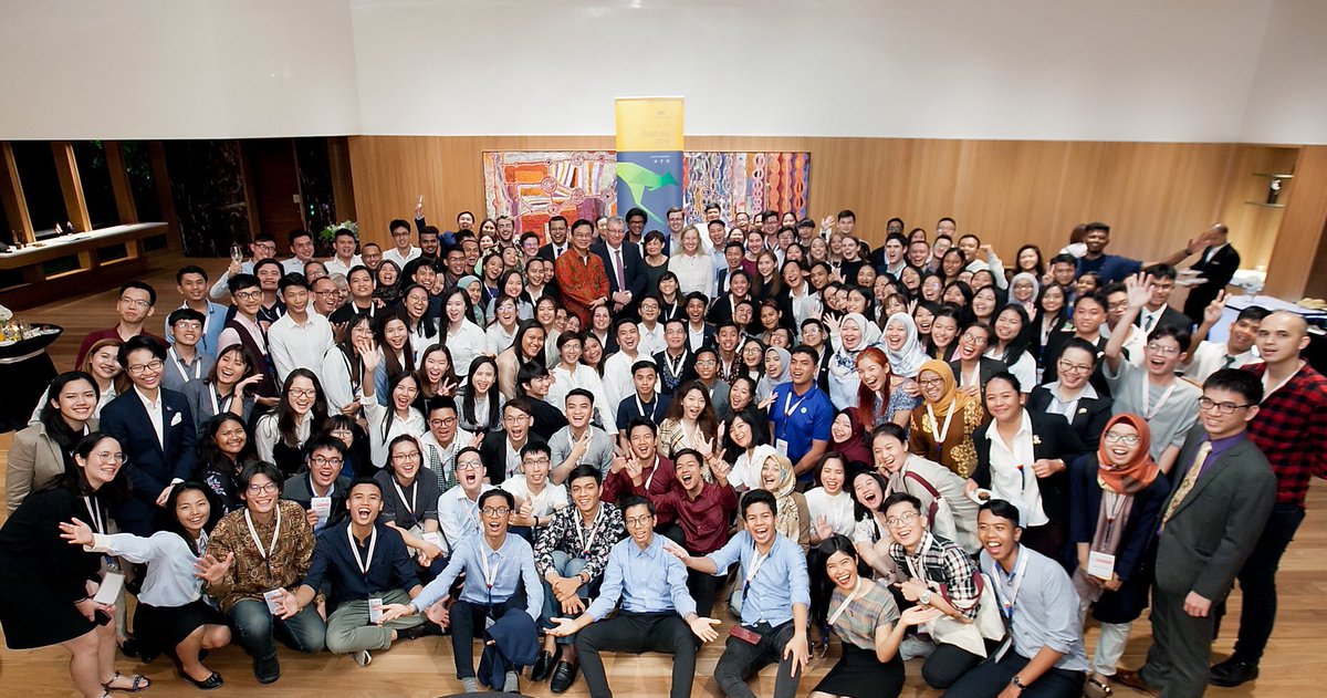 AusAmbASEAN's tweet photo. Thank you @AusAmbBKK for welcoming @ASEAN and π¦πΊ #5thAFMAM delegates to the Australian Embassy in Bangkok. For many, their first diplomatic reception! Looking forward to hearing more #ModelASEAN experiences this week @Australianow @aseanfoundation https://t.co/ZaQsEwxxks