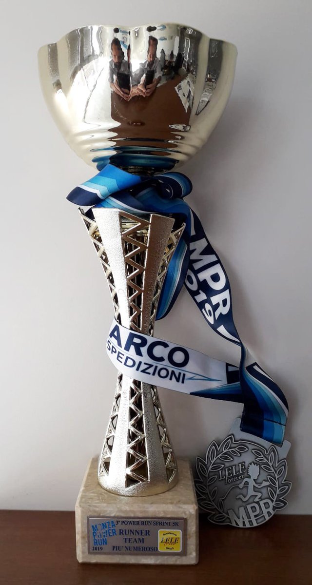 ArcoSpedizioni's tweet photo. Nell'attesa delle foto ufficiali - in arrivo nei prossimi giorni - condividiamo questo bel traguardo collettivo!
Arco Spedizioni S.p.A. premiata come gruppo più numeroso alla #MonzaPowerRun.
Ringraziamo di cuore tutti i presenti e la splendida organizzazione gara! #mpr2019 #run https://t.co/aJSeZynG74