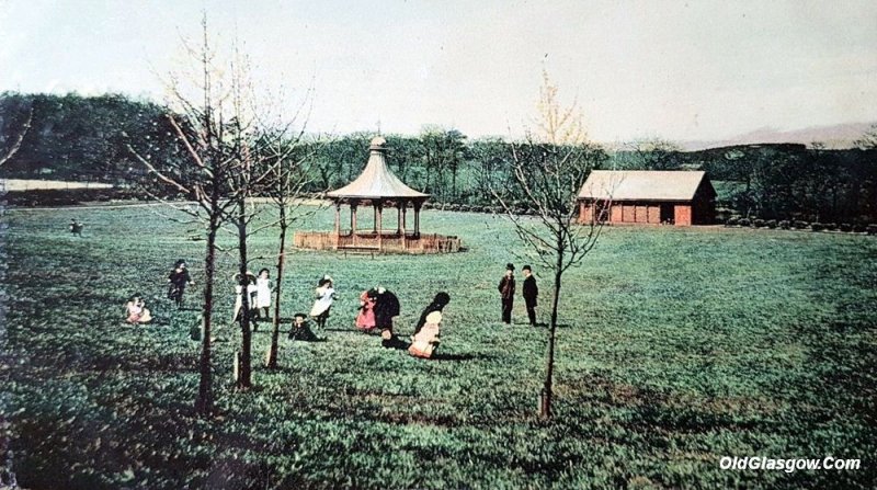 MaryhillPark's tweet photo. Look at this old picture of our park in 1908 - there's our bandstand! We knew there was a bandstand from old maps, but amazing to see it for real. https://t.co/L6IWxcbZYf