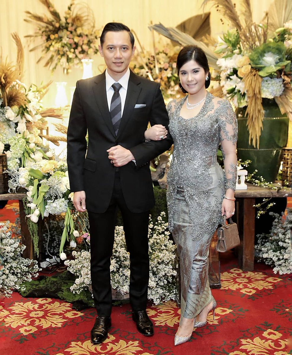 SeputarAHY's tweet photo. "Happy 14th anniversary my dear @annisayudhoyono

Thank you for always being there for me, through thick and thin, happiness and sorrow, laughter and tears... I love you so much,
AHY".

#Repost from Instagram https://t.co/1CesuNOap9 https://t.co/zEF3sW2UNz