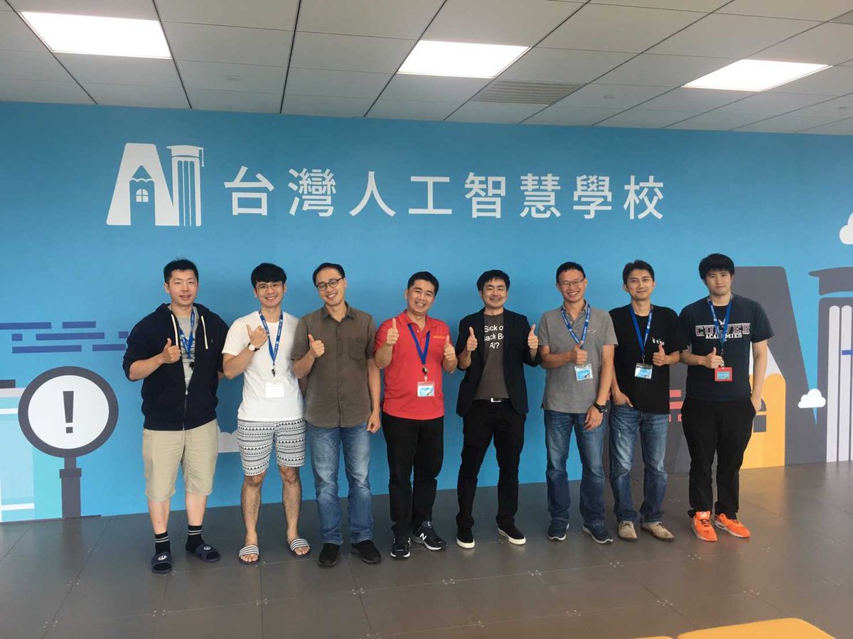 HacarusInc's tweet image. 7月4日にCTOの染田が #AIacademy 台北校で講演し #ハカルス での取り組みや日本のAIトレンドについてお話しました。

Hacarus in Taiwan: Takashi Someda (CTO) spoke at the Taipei AI Academy on July 4th.