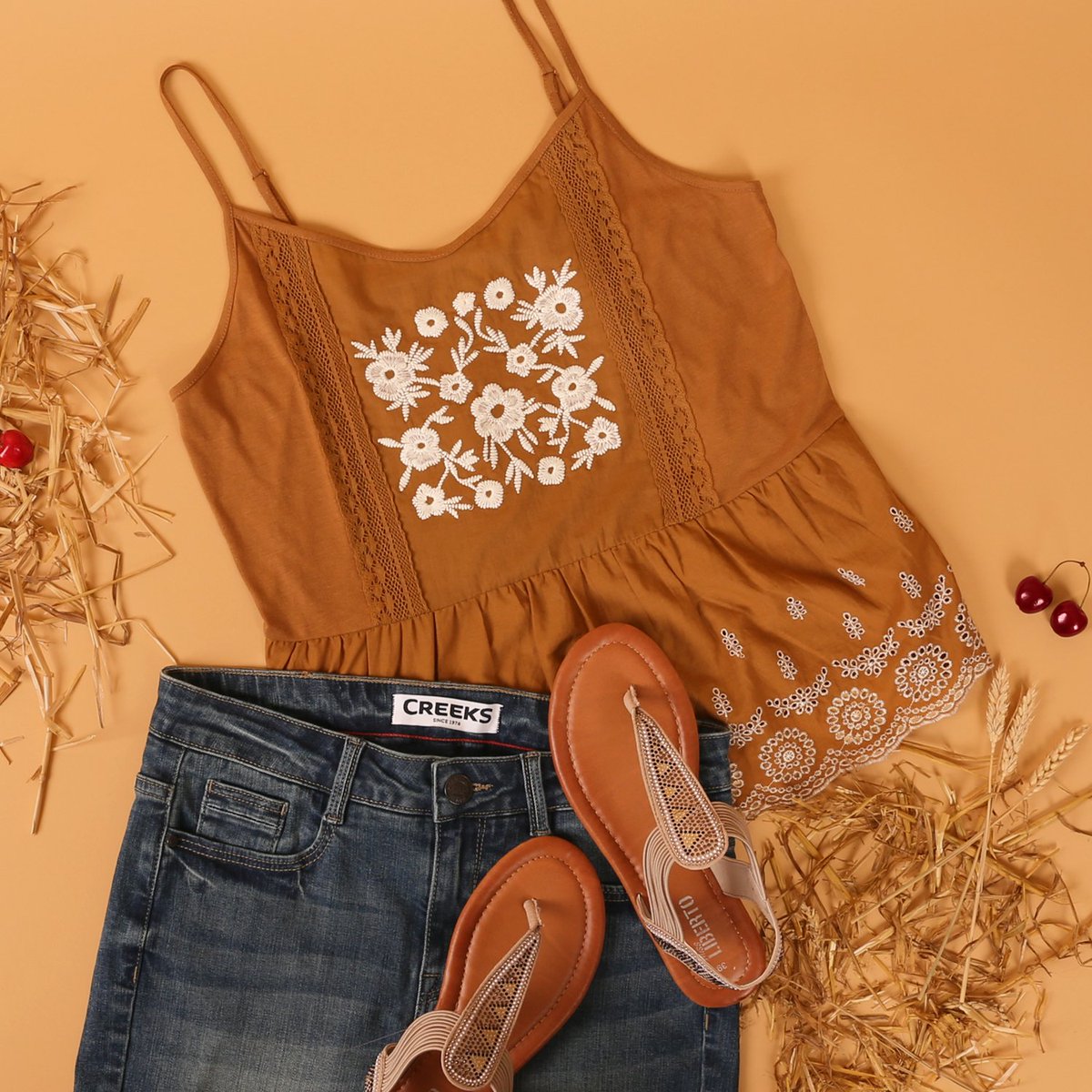 Associez jean et couleurs naturelles pour un esprit ethnique-folk 👖🌾
#LaHalle #CestVraimentVous #modefemme #chaussuresfemme #topfemme #ootd #tenuedujour