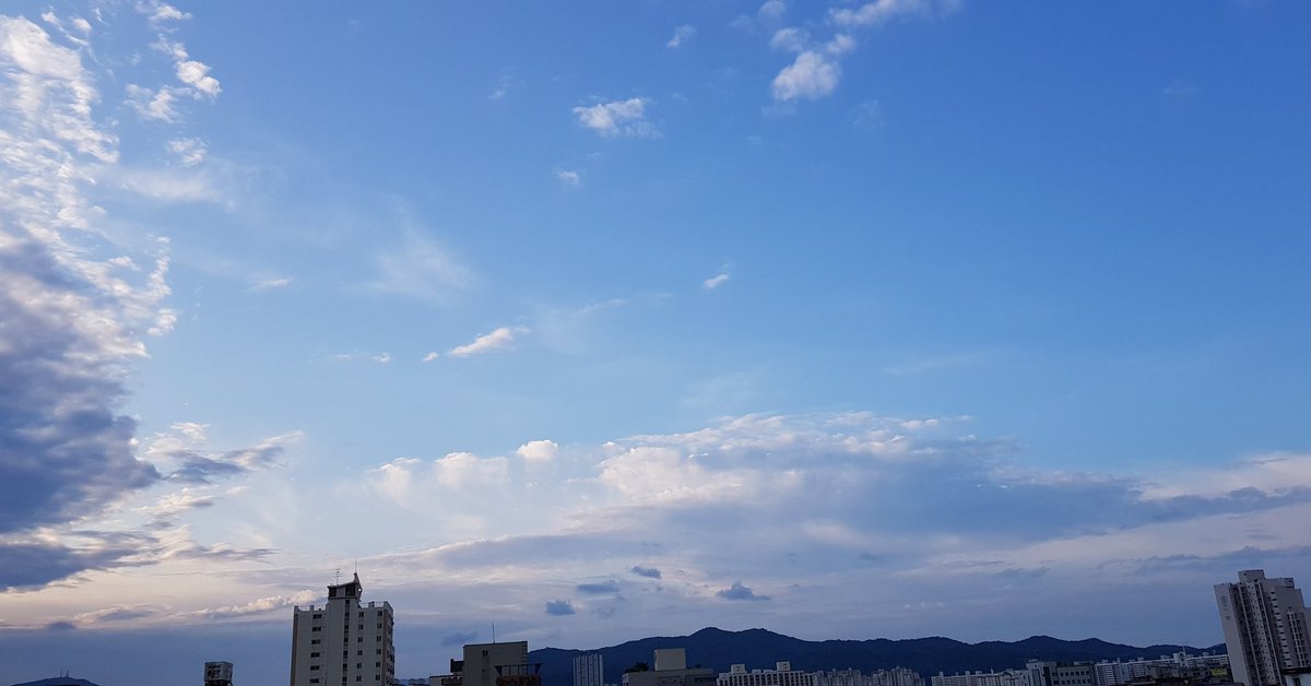 여러분!
오늘 이른아침 하늘 좀 보세요...