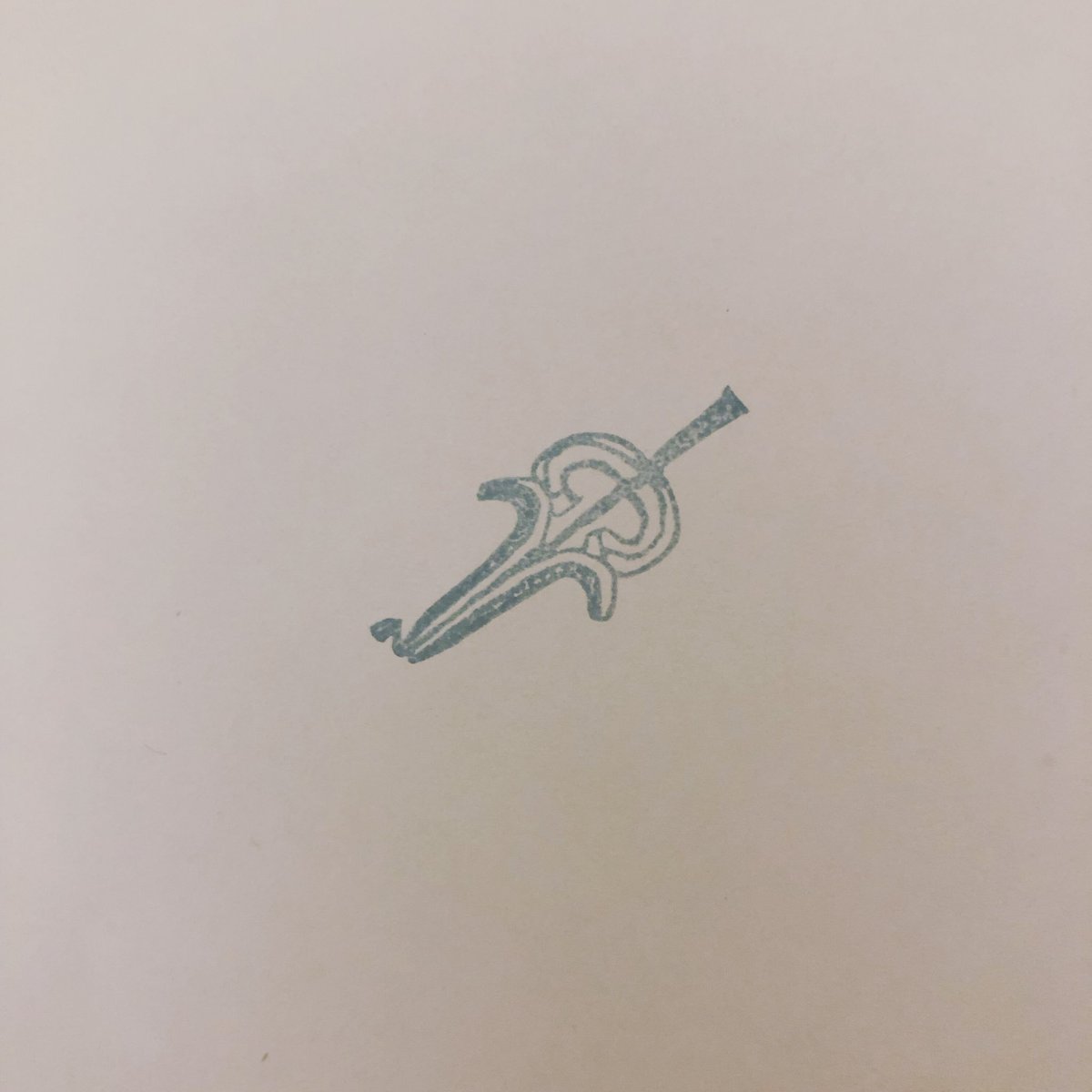 8tocak8's tweet photo. 【口琴】
世界の楽器Ragam -ラーガム 様向け。
今月の伝票にスタンプされる予定のハンコです。
こちらはインド口琴。
https://t.co/4R1PlrqUCZ
#消しゴムはんこ #消しゴムハンコ #eraserstamp #スタンプ #stamp #8tocak #オーダーメイド
#RAGAM #ラーガム #世界の楽器 #民族楽器
#口琴 #morchang https://t.co/it0AyHb5kr