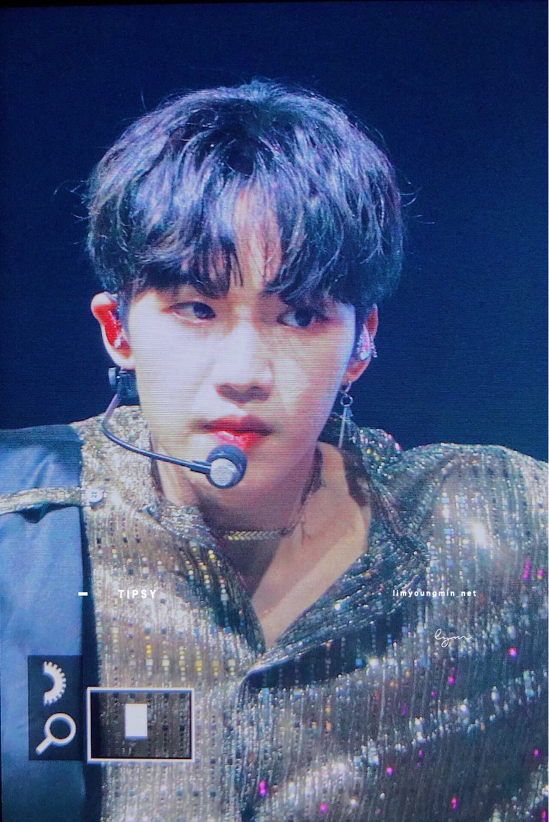 limyoungmin_net's tweet photo. 190707 KCON NY 

제로 보니까 숨이 턱 막혔어..

#AB6IX #에이비식스 
#임영민 #영민 #LIMYOUNGMIN
#오늘도행복해_영민 https://t.co/JkKMkH9JKs