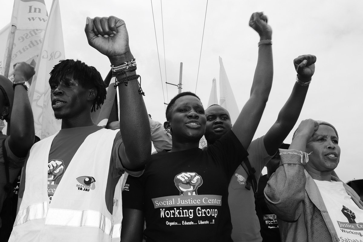 This struggle is multiple and one: Intergenerational, men and women, differently abled, etc., all together yesterday they showed their breathtaking courage to demand justice and dignity from a violent state in Kenya. #SabaSabaMarch4OurLives <a href="/UhaiWetu/">Social Justice Centres Working Group</a> <a href="/shailjapatel/">Shailja #FreePalestine Patel</a> <a href="/Nanjala1/">Nanjala Nyabola</a>