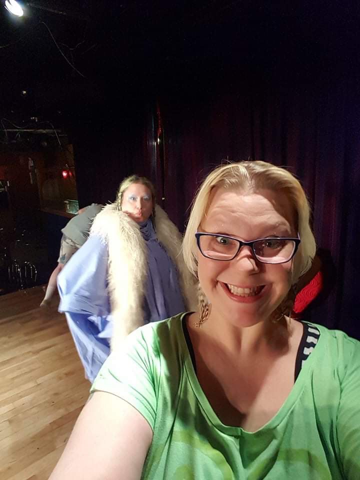 SweetCakers's tweet photo. I had the amazing opportunity to travel to Montreal and meet my favourite YouTuber of all time.....@emiliafart
I had an iconic trip and hand delivered her a pizza cake!
#emiliafart https://t.co/J3lRiqLtGC